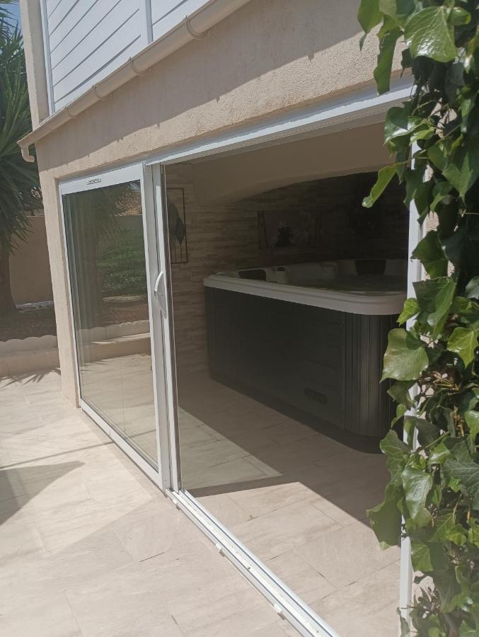 MimiLou rez-de-jardin avec piscine&spa Agde Exterior foto